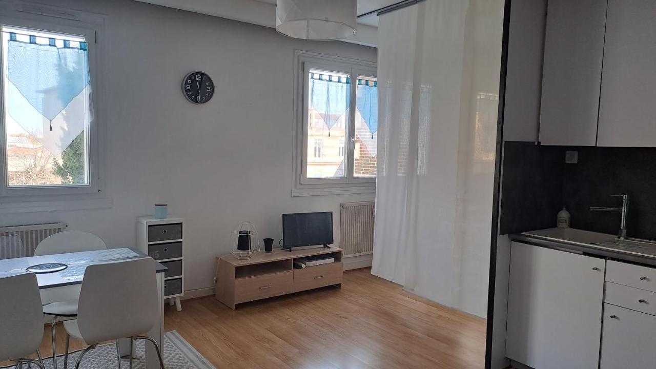 Appartement Le Gambetta Труа Экстерьер фото