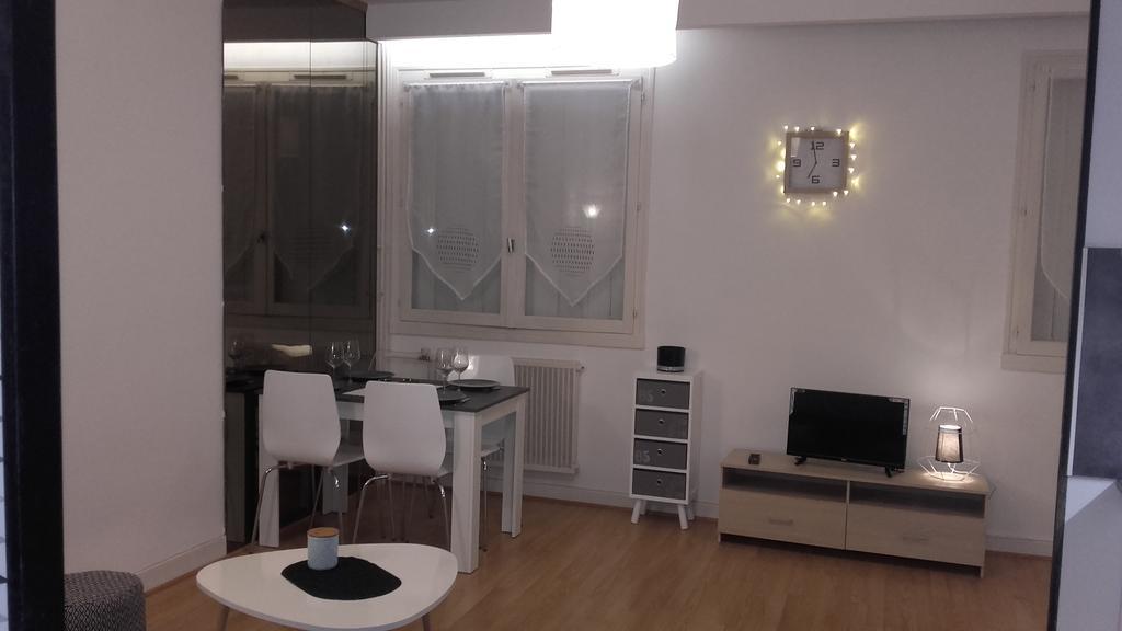 Appartement Le Gambetta Труа Экстерьер фото